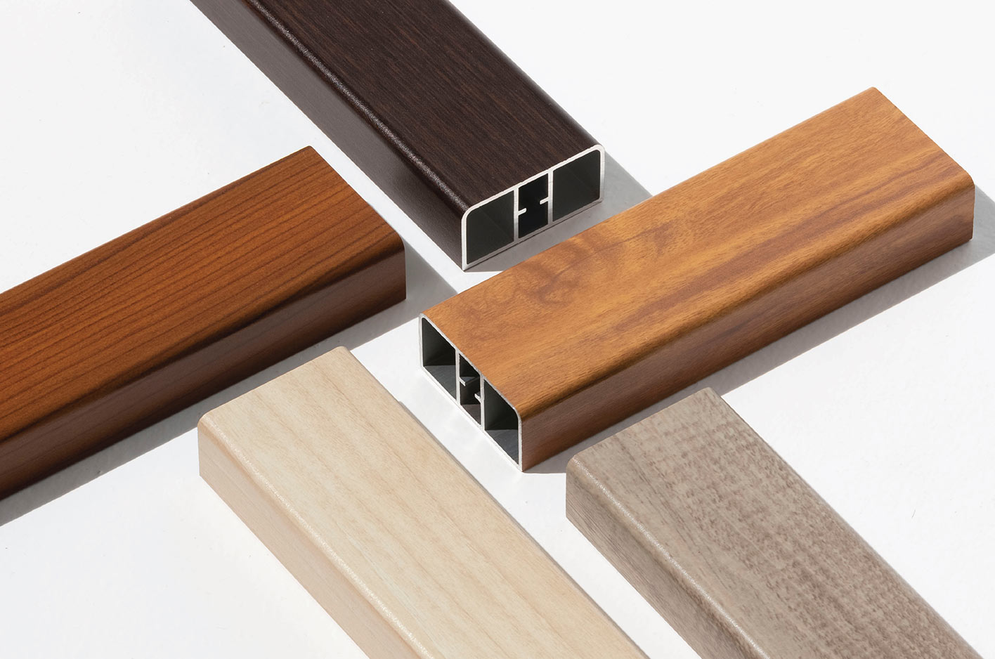 Select aluminium woodgrain battens for a timber alternative with easy maintenance.