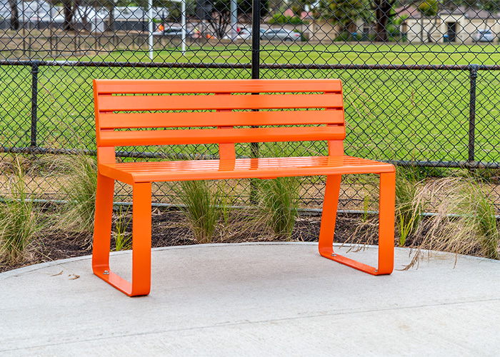 Linea Seat (LIS10, 1200) in Sensation Orange.