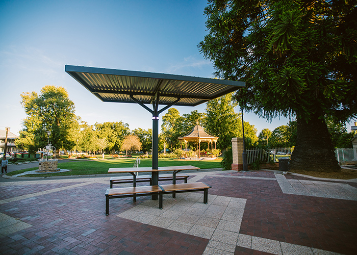 ChillOUT Tree (CT1, 2900mm) powered with Colorbond roof in Windspray. With Aria DDA setting (CMA6-DDA, CMA4) with aluminium Spotted Gum battens. Textura Monument frames.