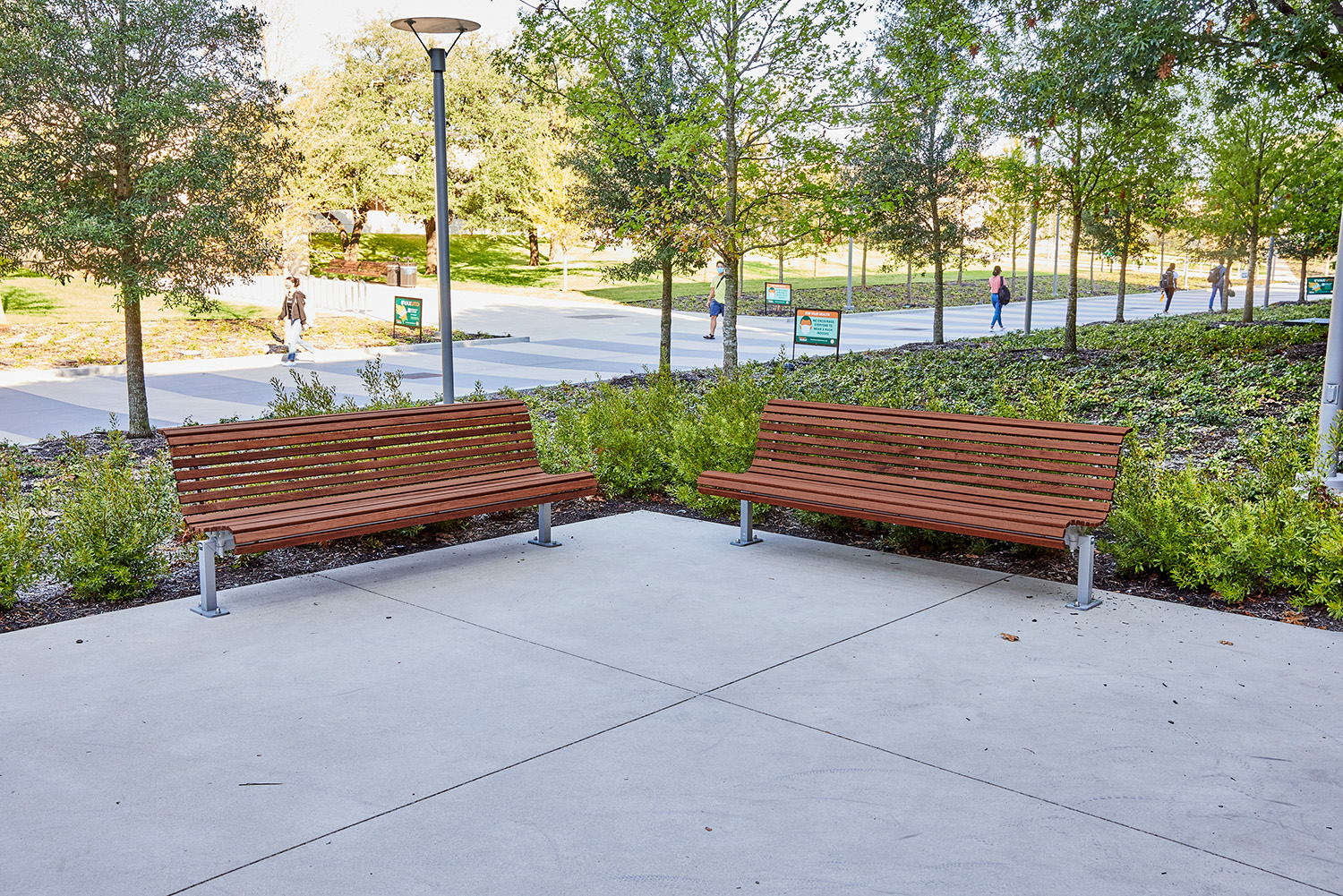 Classic Plaza Seat (CMP1) with eco-certified hardwood battens and Palladium Silver frame.