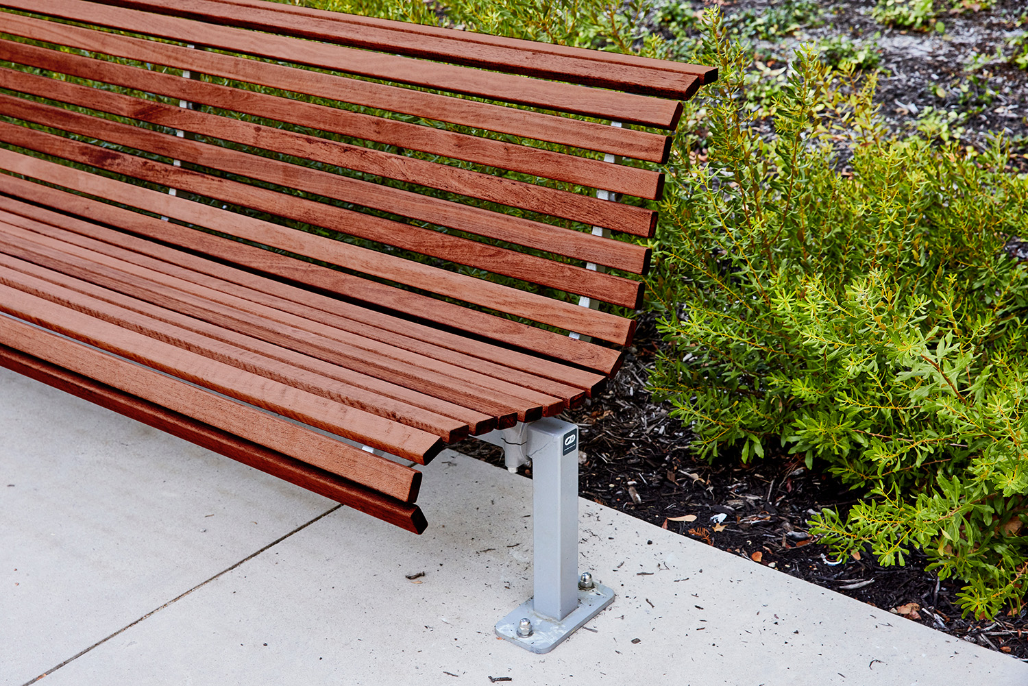 Classic Plaza Seat (CMP1) with eco-certified hardwood battens and Palladium Silver frame.