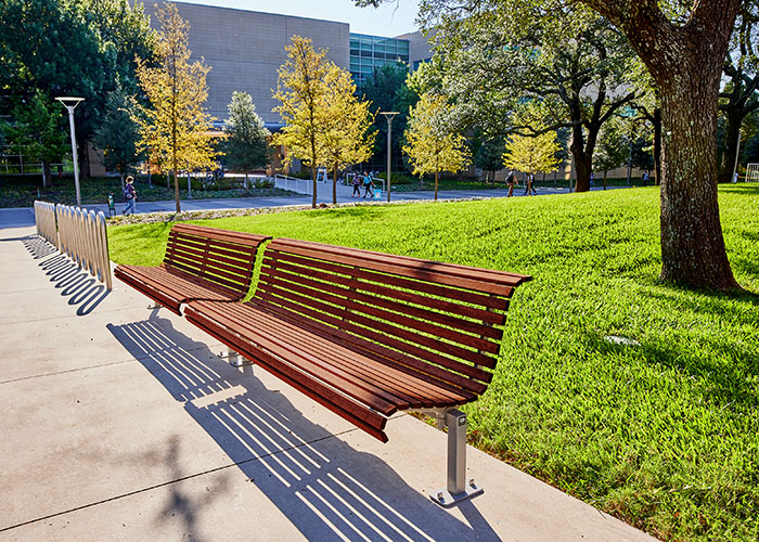 Classic Plaza Seat (CMP1) with eco-certified hardwood battens and Palladium Silver frame.