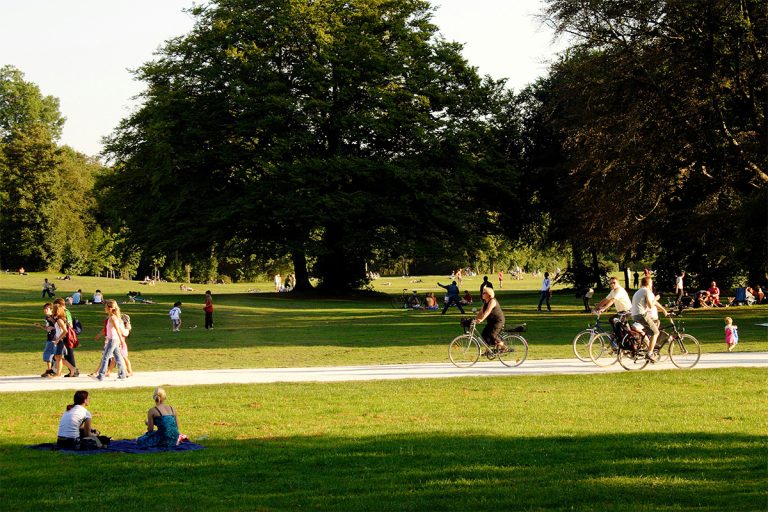 Trend Watch: New Study Quantifies Mental Health Benefits of Urban Nature