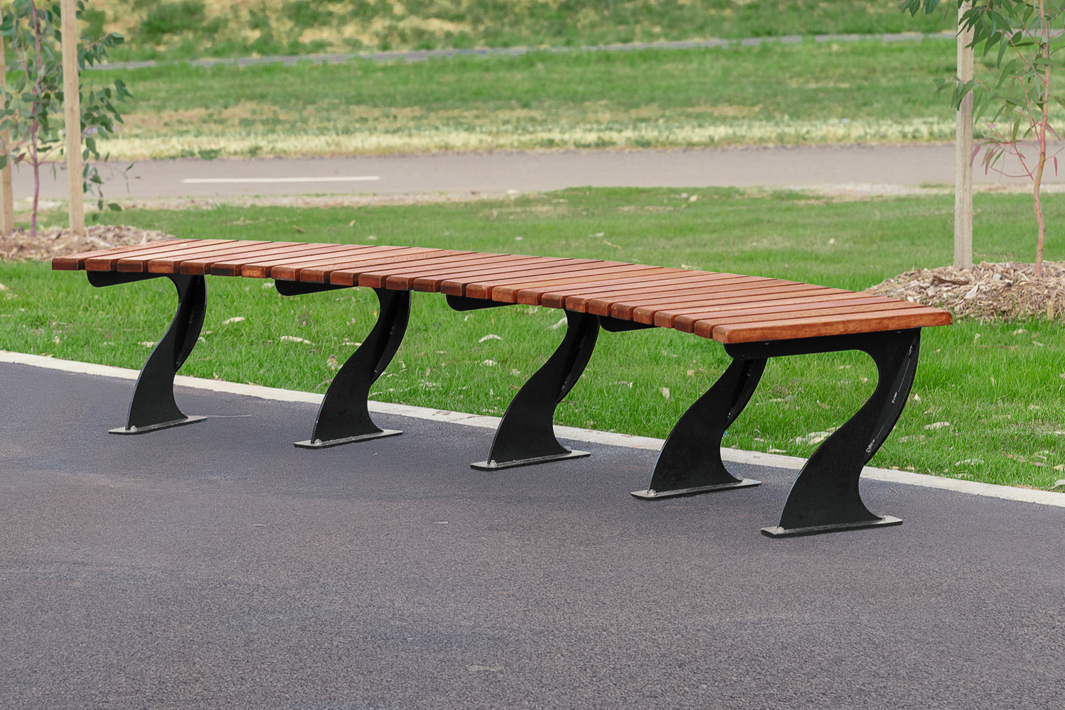Arc Seat (ARC-S) with eco-certified hardwood battens, Night Sky frame.