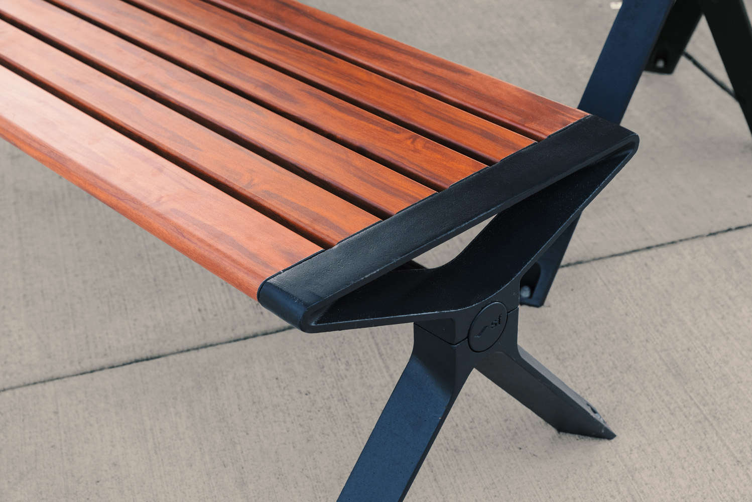 Aria picnic setting (CMA6 and CMA4) with aluminium Spotted Gum battens, Textura Monument frames.