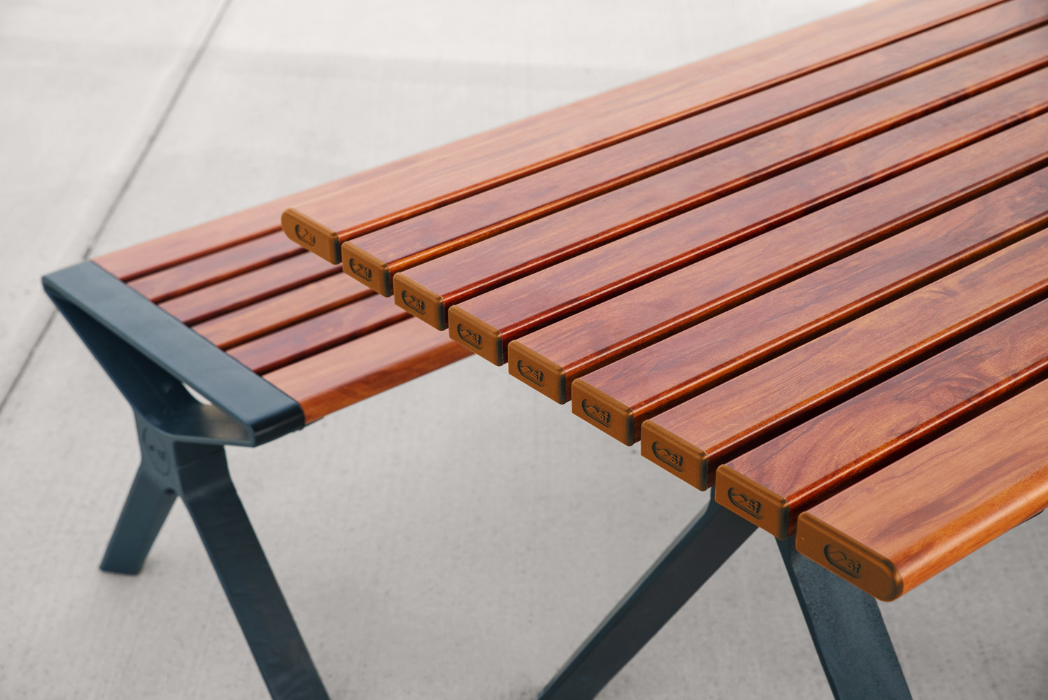Aria picnic setting (CMA6 and CMA4) with aluminium Spotted Gum battens, Textura Monument frames.
