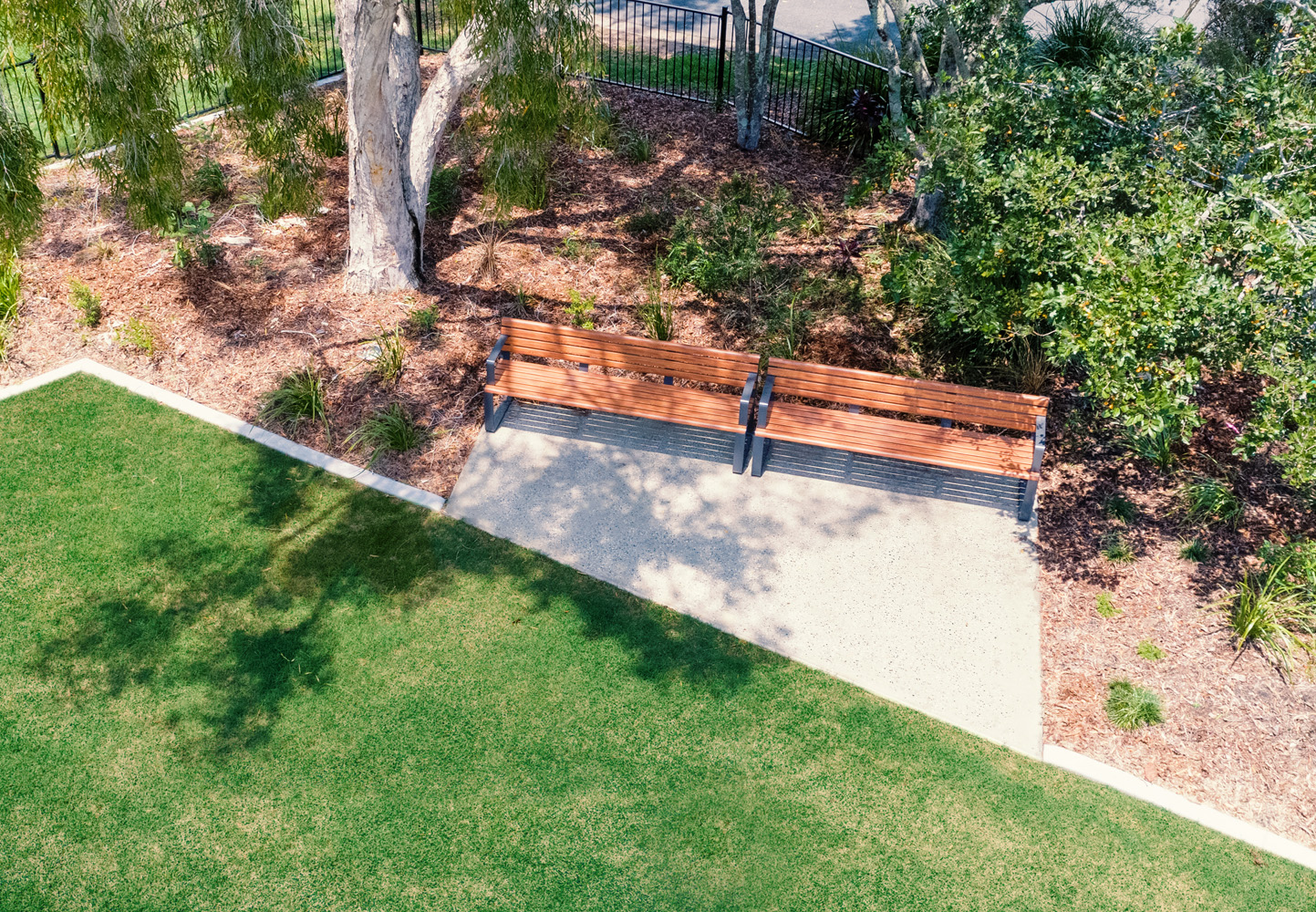 Linea Seat (LIS10) 1800mm with aluminium woodgrain Spotted Gum battens, Monument frame.
