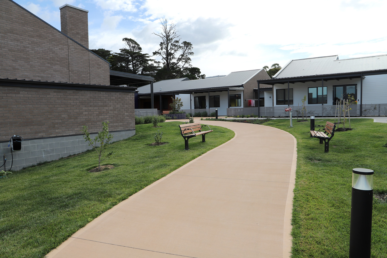 Park DDA Seats (PS7-DDA) with aluminium woodgrain Spotted Gum battens, Night Sky frames.