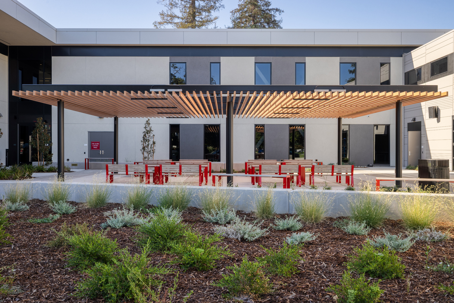 Stockton-CSU Stanislaus Acacia_Willow Hall_USA_Street Furniture Australia_2 - Street Furniture Australia Willow Hall